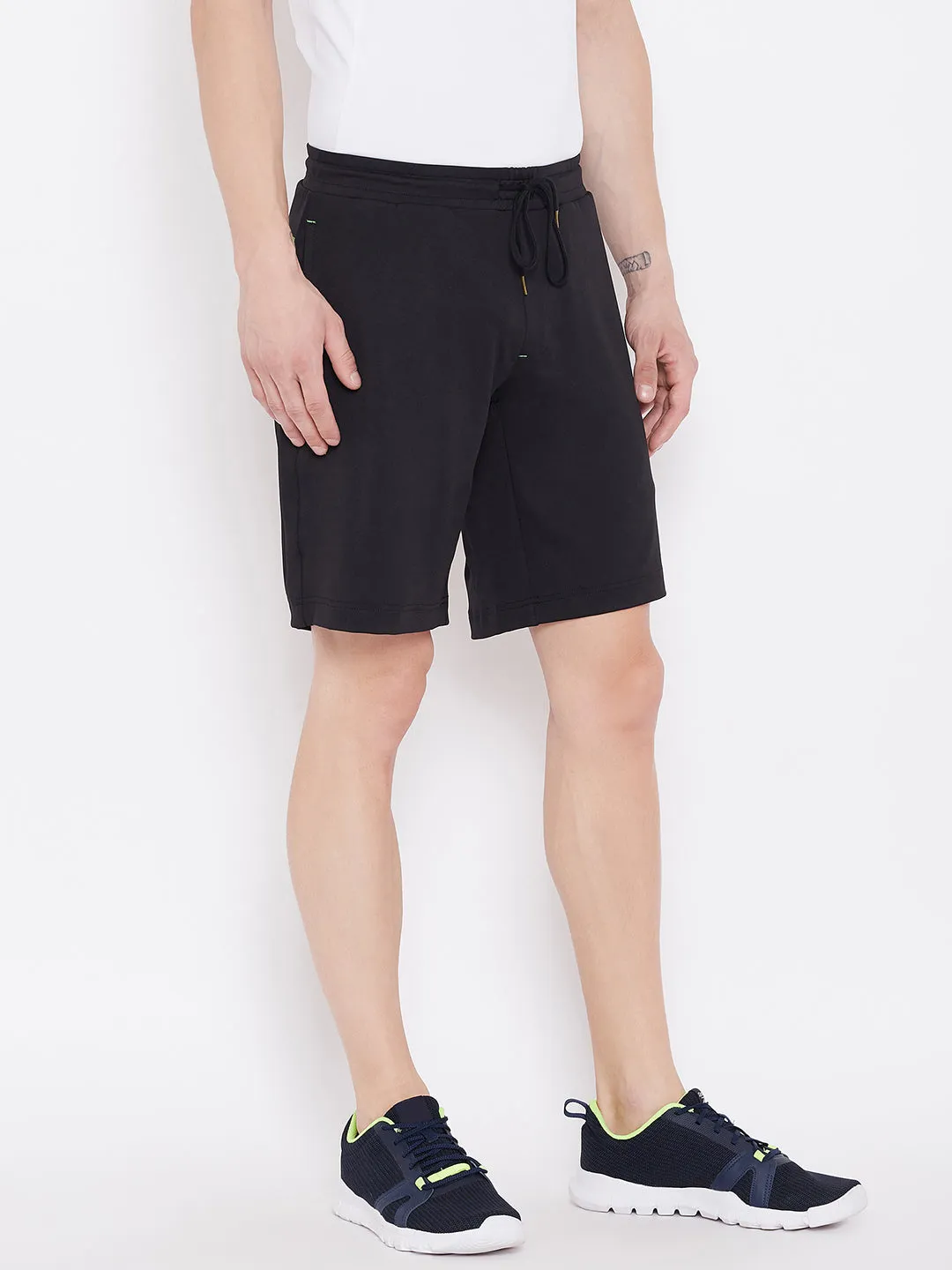 JUMP USA Black Solid Regular Fit Sports Shorts for Men