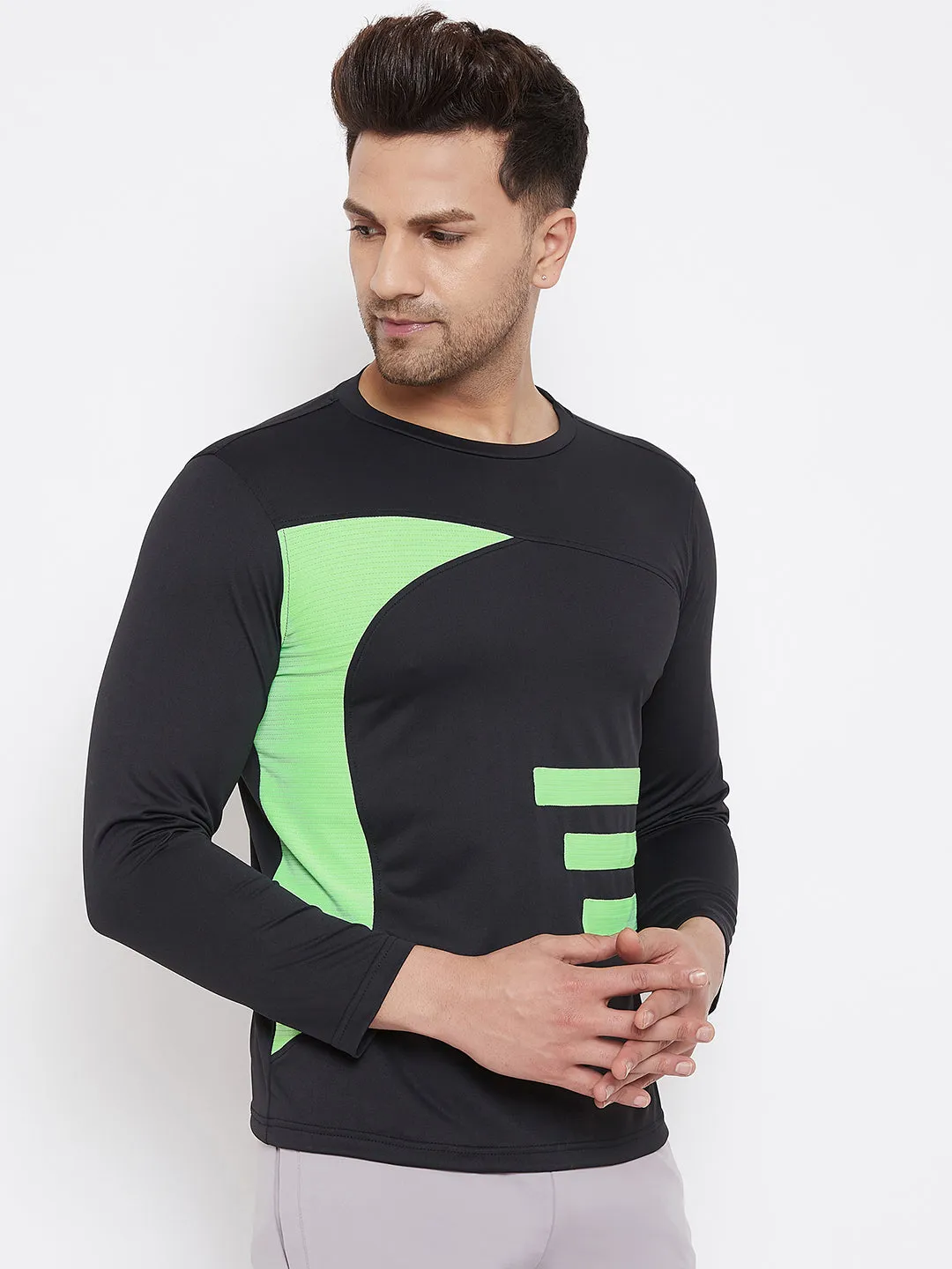 JUMP USA Men Black & Green Striped Active Wear T-shirt