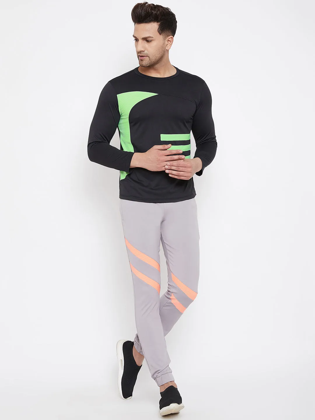 JUMP USA Men Black & Green Striped Active Wear T-shirt