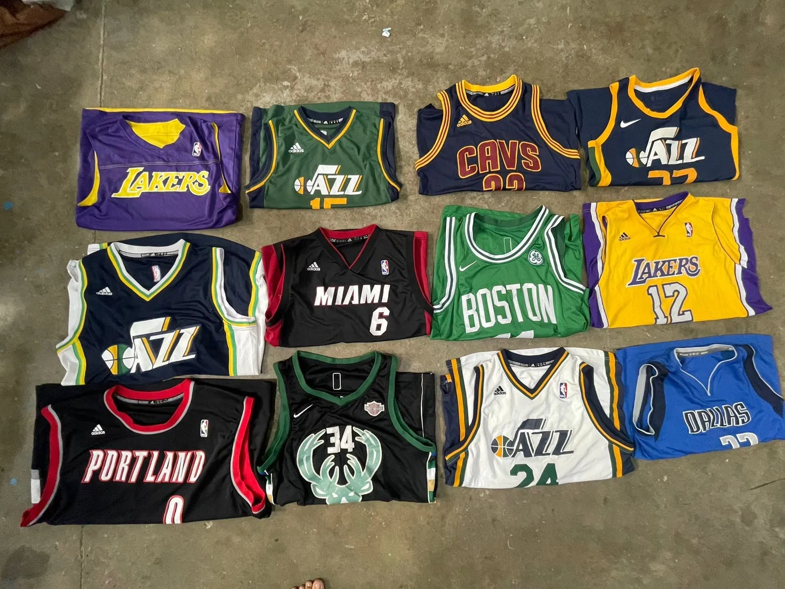 Nfl Nba Nhl Mlb Sports Jerseys - 33 Pcs